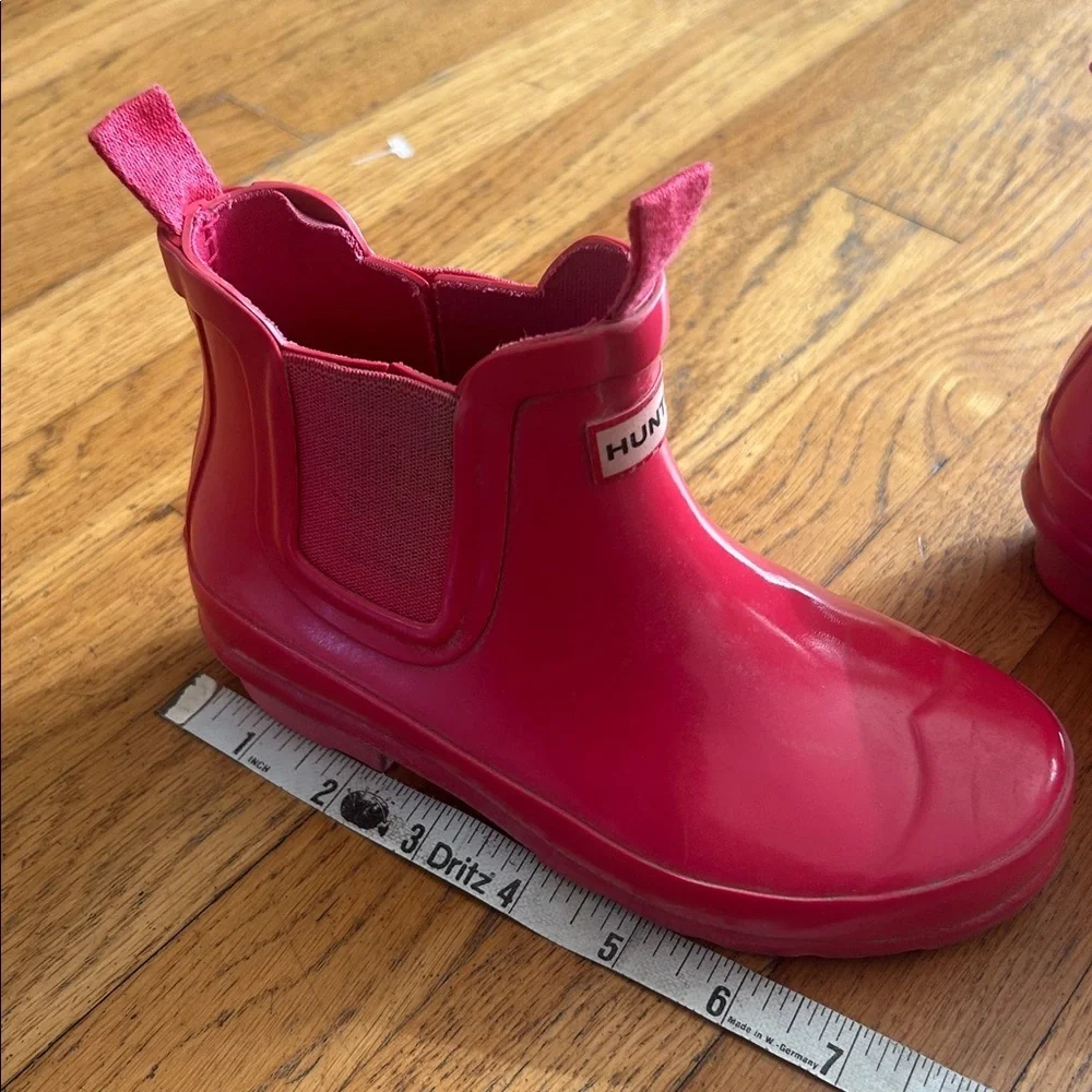 HUNTER Kids Chelsea Pink Red Rain Boots